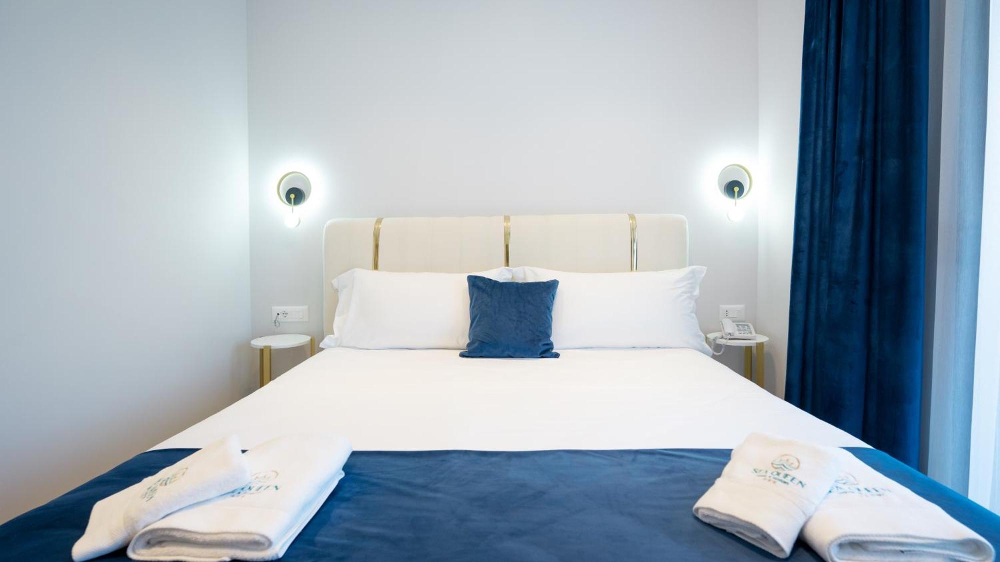 Sea Queen Luxury Hotel Radhimë Esterno foto
