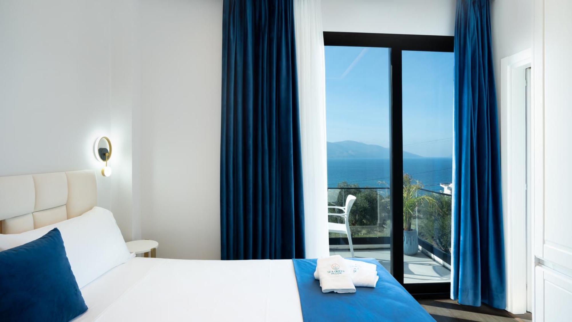 Sea Queen Luxury Hotel Radhimë Esterno foto