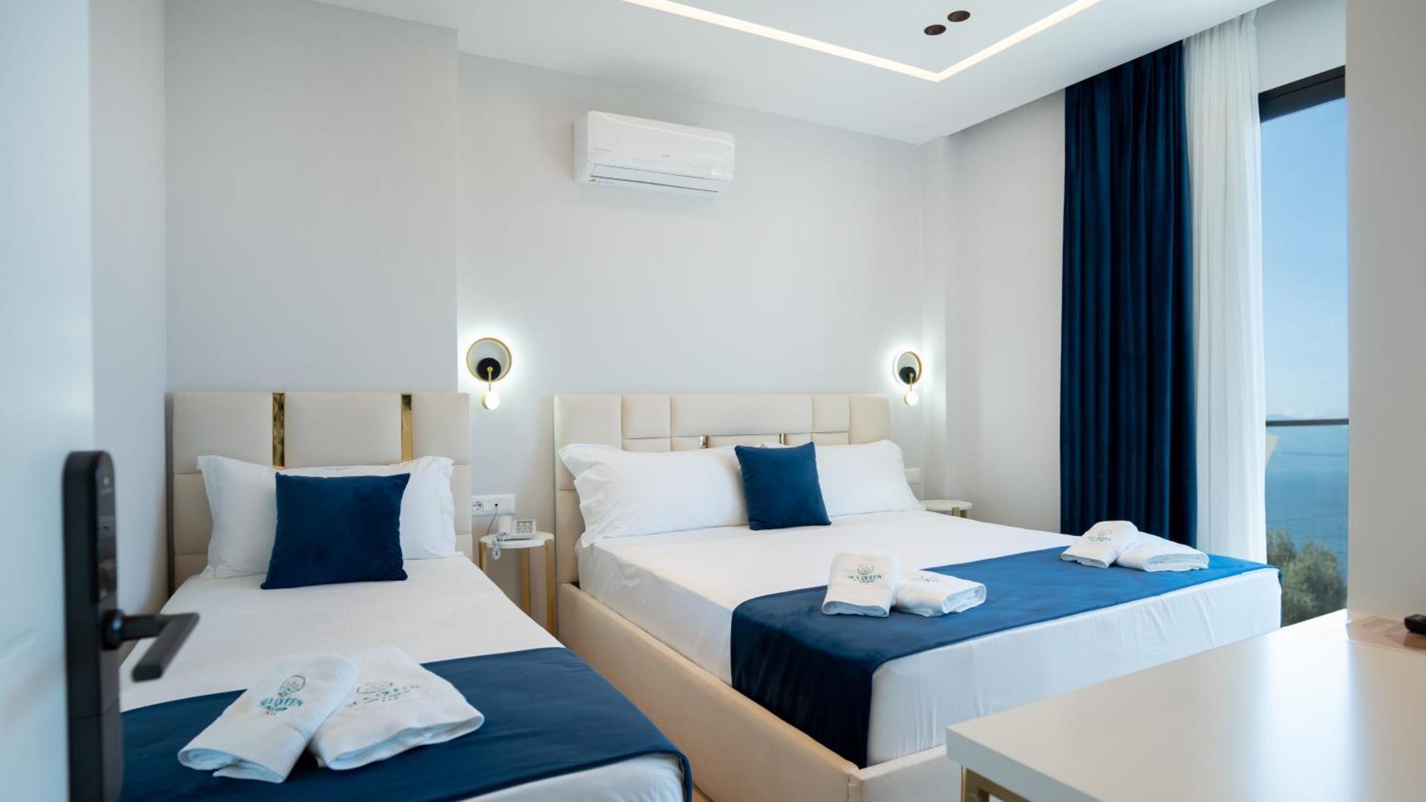 Sea Queen Luxury Hotel Radhimë Esterno foto