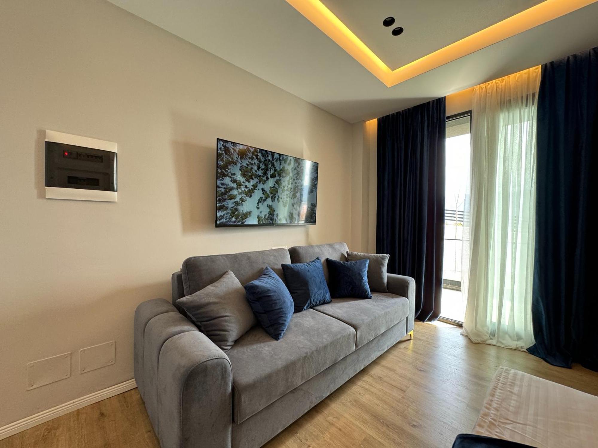 Sea Queen Luxury Hotel Radhimë Esterno foto